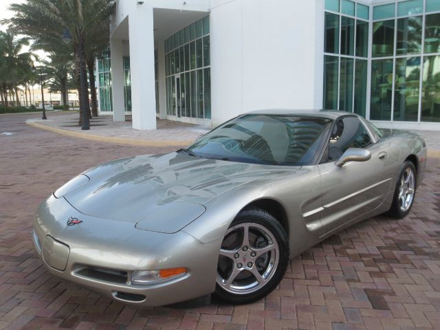 2000 Chevrolet Corvette 4dr 2.5L Turbo W/sunroof/3rd Row AWD SUV