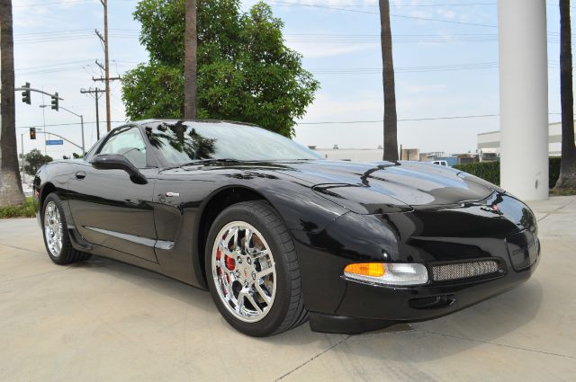 2001 Chevrolet Corvette R/T Sport Utility 4D
