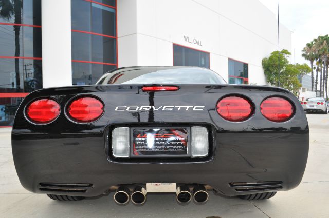 2001 Chevrolet Corvette R/T Sport Utility 4D