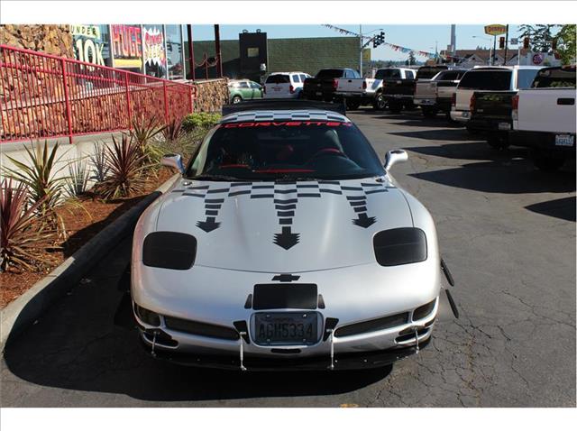 2001 Chevrolet Corvette 138 WB SRW
