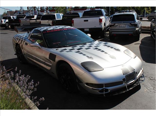 2001 Chevrolet Corvette 138 WB SRW