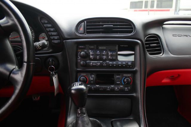 2001 Chevrolet Corvette SW2