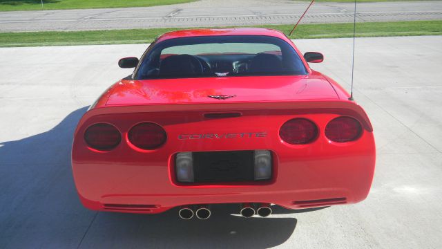 2001 Chevrolet Corvette R/T Sport Utility 4D