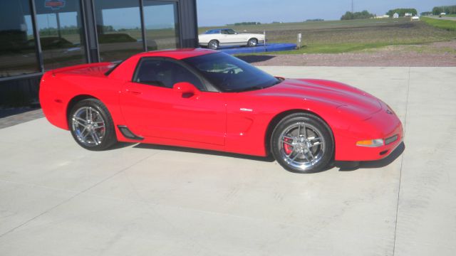 2001 Chevrolet Corvette R/T Sport Utility 4D