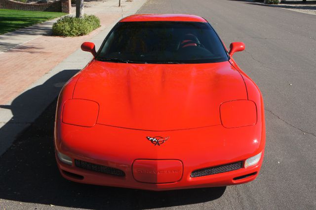 2001 Chevrolet Corvette R/T Sport Utility 4D
