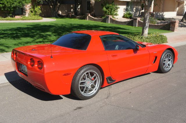 2001 Chevrolet Corvette R/T Sport Utility 4D