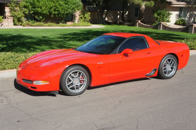 2001 Chevrolet Corvette R/T Sport Utility 4D