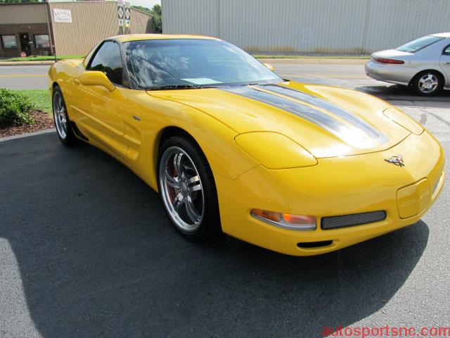 2002 Chevrolet Corvette R/T Sport Utility 4D