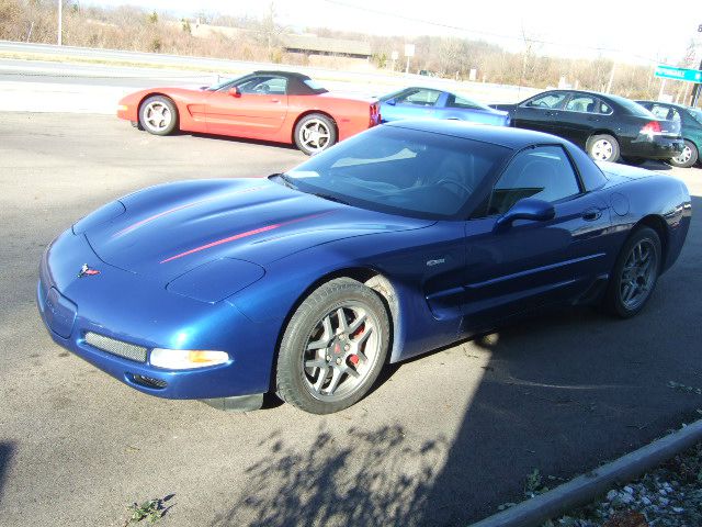 2002 Chevrolet Corvette R/T Sport Utility 4D