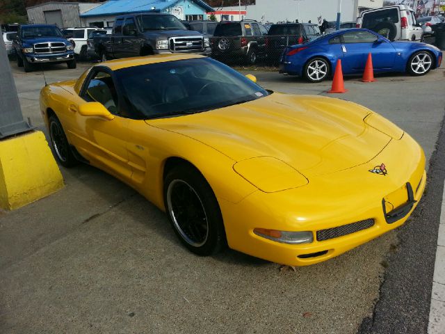 2002 Chevrolet Corvette R/T Sport Utility 4D