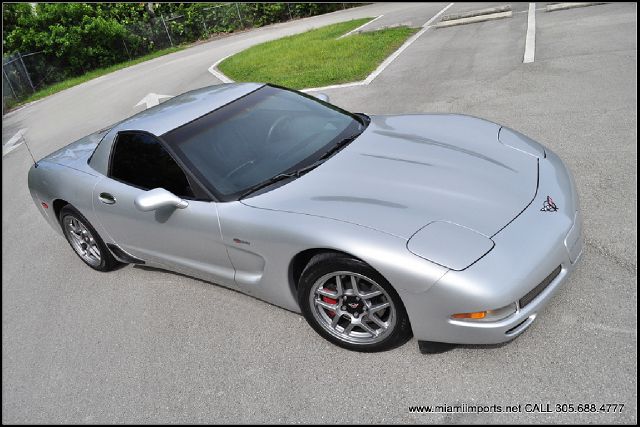 2002 Chevrolet Corvette R/T Sport Utility 4D