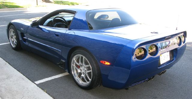 2002 Chevrolet Corvette R/T Sport Utility 4D