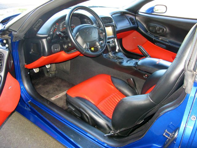 2002 Chevrolet Corvette R/T Sport Utility 4D