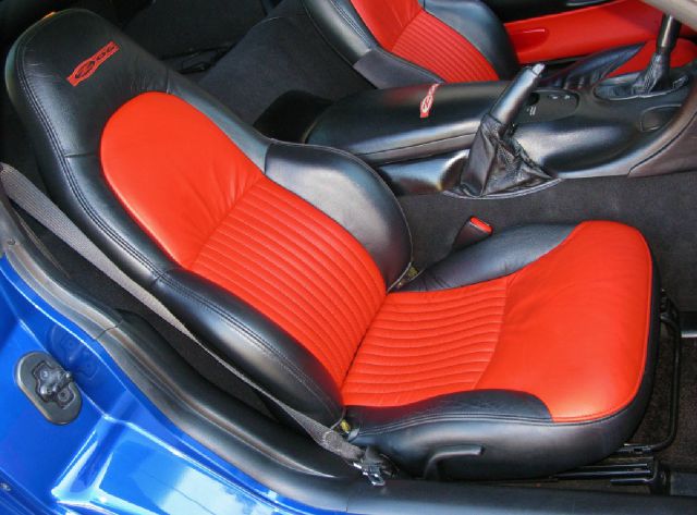 2002 Chevrolet Corvette R/T Sport Utility 4D