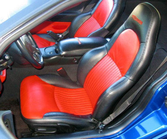 2002 Chevrolet Corvette R/T Sport Utility 4D