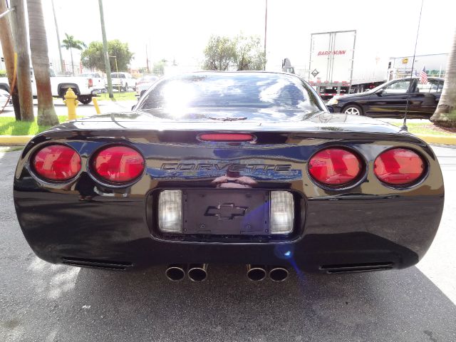 2002 Chevrolet Corvette R/T Sport Utility 4D