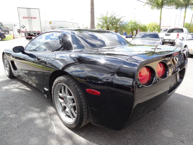 2002 Chevrolet Corvette R/T Sport Utility 4D