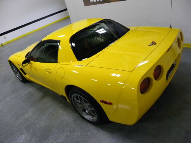 2002 Chevrolet Corvette R/T Sport Utility 4D