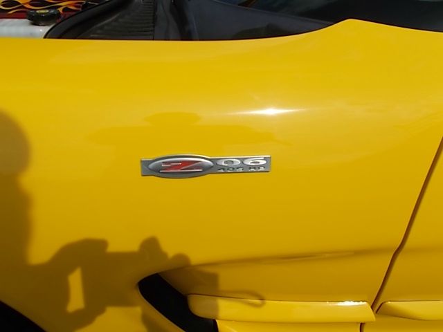 2003 Chevrolet Corvette R/T Sport Utility 4D