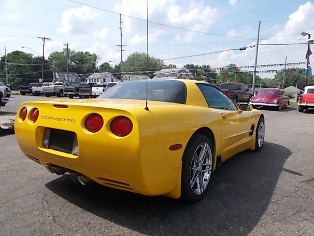 2003 Chevrolet Corvette R/T Sport Utility 4D