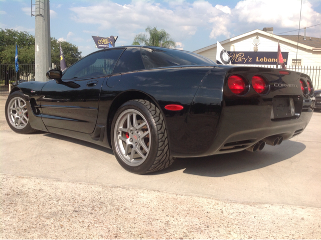 2003 Chevrolet Corvette R/T Sport Utility 4D