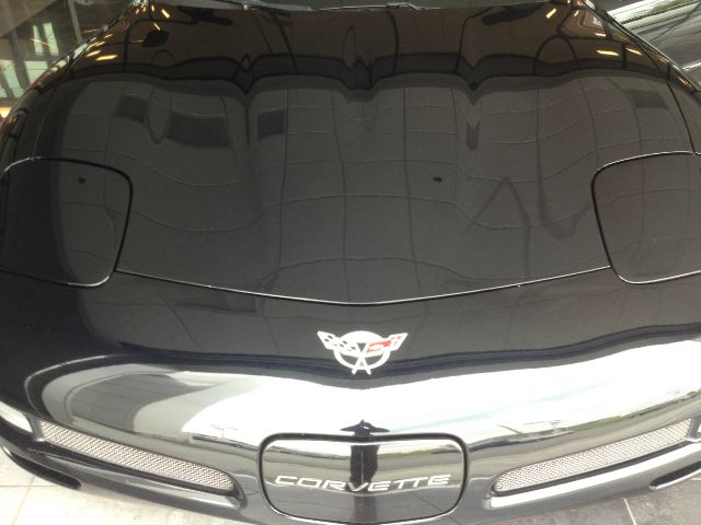 2003 Chevrolet Corvette R/T Sport Utility 4D