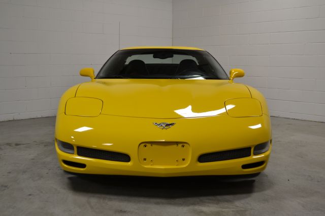 2003 Chevrolet Corvette R/T Sport Utility 4D