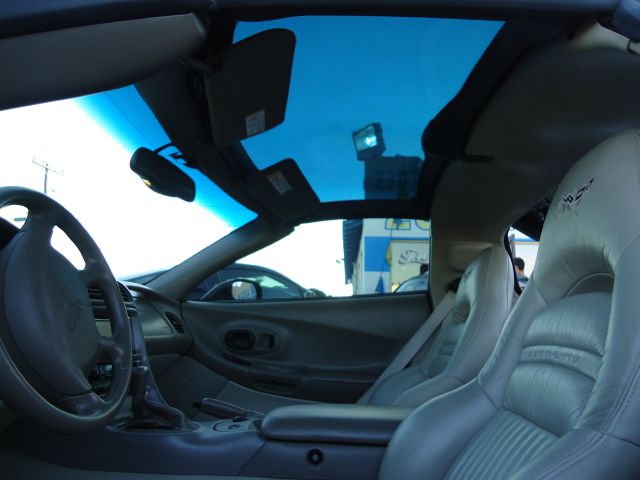 2003 Chevrolet Corvette Base