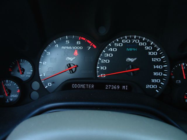 2003 Chevrolet Corvette Base