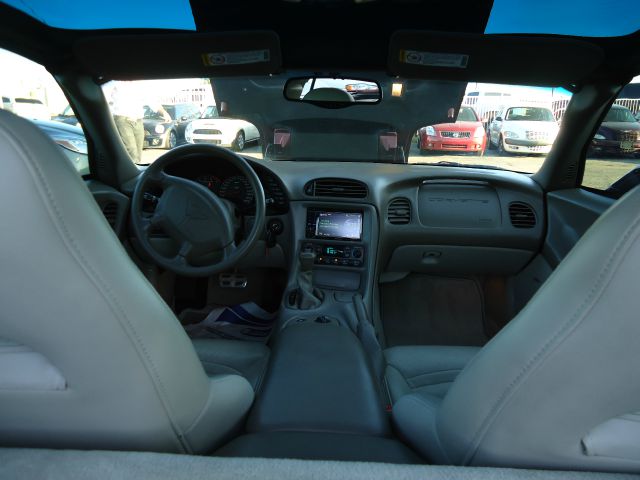 2003 Chevrolet Corvette Base