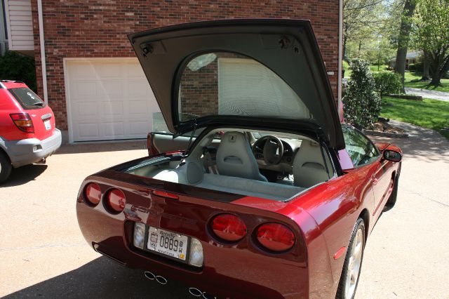 2003 Chevrolet Corvette XLT X-cab 4X4