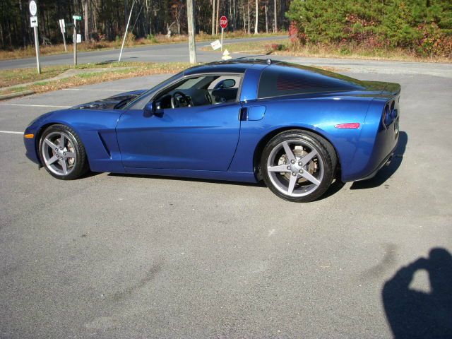 2005 Chevrolet Corvette 2006.5 Sedan LX Manual
