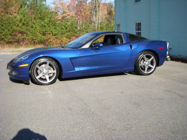 2005 Chevrolet Corvette 2006.5 Sedan LX Manual