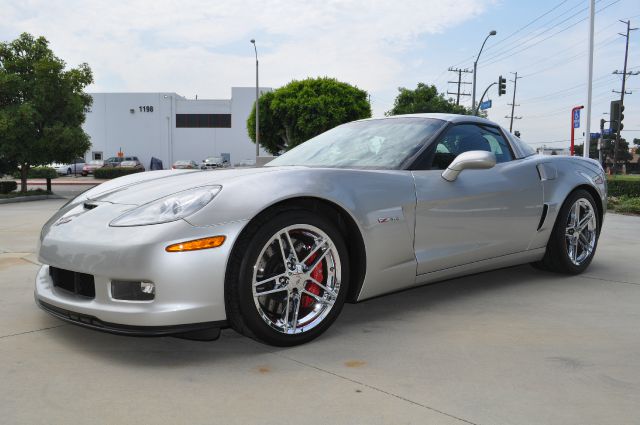 2006 Chevrolet Corvette R/T Sport Utility 4D