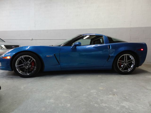 2008 Chevrolet Corvette AWD W/nav, Leather, 3rd Rowsunroof