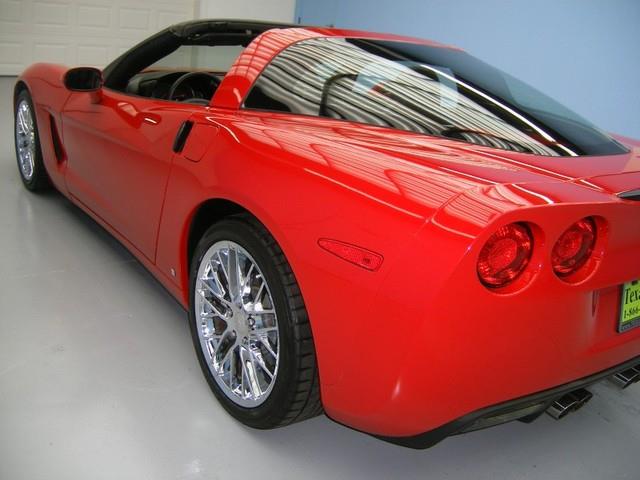 2009 Chevrolet Corvette Touring Signature Sedan 4D