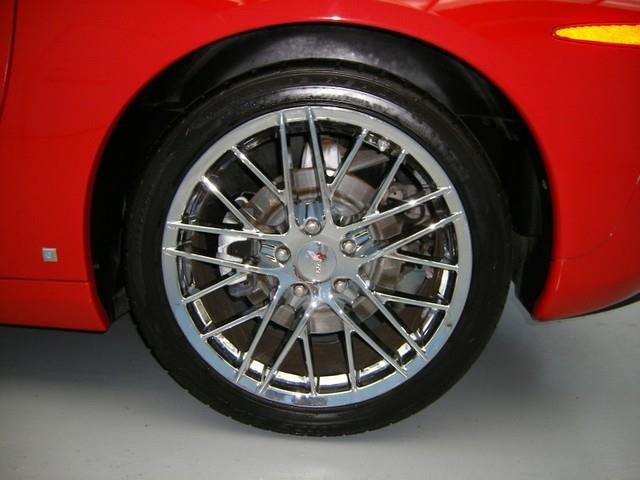 2009 Chevrolet Corvette Touring Signature Sedan 4D