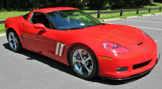 2010 Chevrolet Corvette 1995 Ford XLT