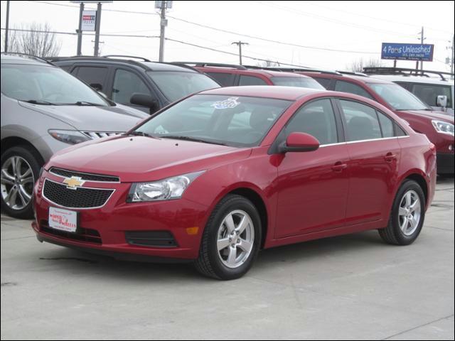 2011 Chevrolet Cruze 4dr Sdn I4 CVT 2.5