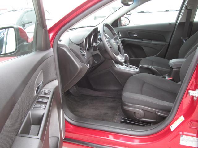 2011 Chevrolet Cruze 4dr Sdn I4 CVT 2.5