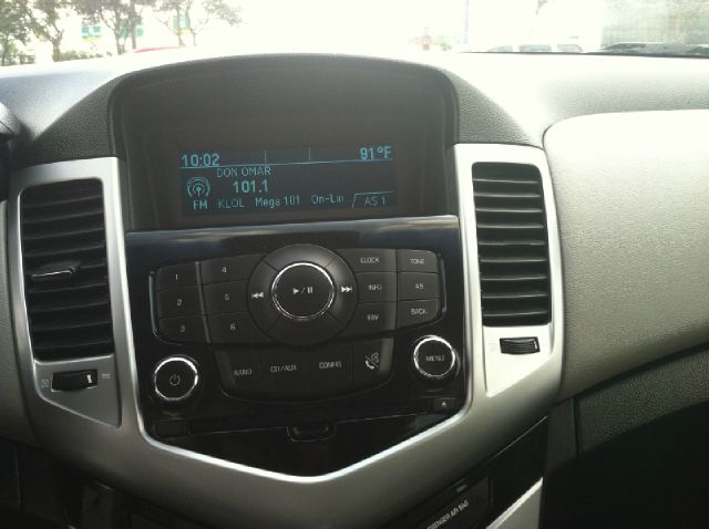 2011 Chevrolet Cruze Continental Edition