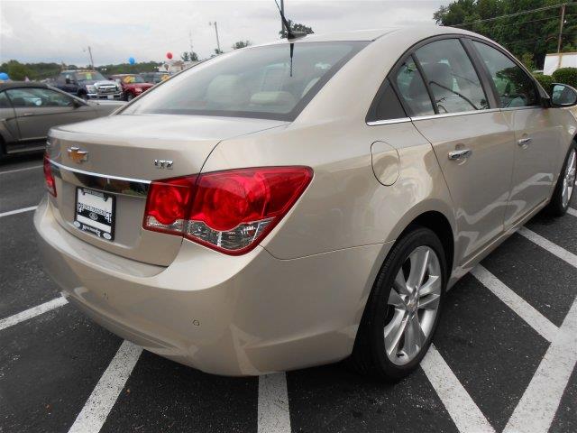 2011 Chevrolet Cruze SLE SLT WT