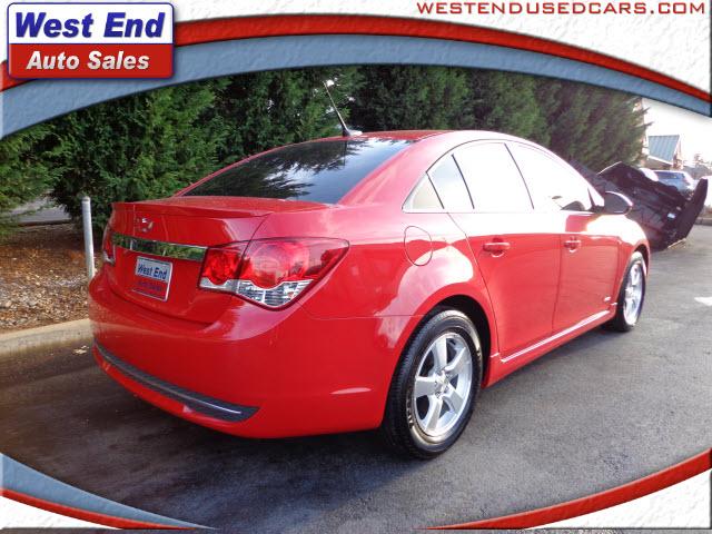 2012 Chevrolet Cruze 2005 Toyota