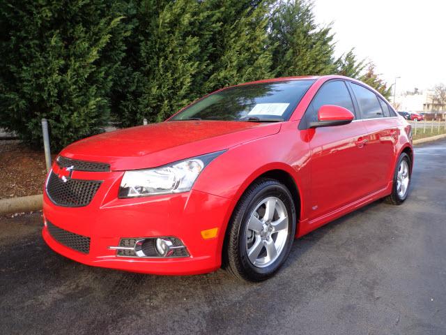 2012 Chevrolet Cruze 2005 Toyota