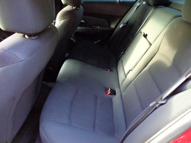 2012 Chevrolet Cruze 2005 Toyota