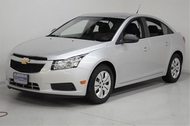 2012 Chevrolet Cruze Blk Ext With Silver Trin