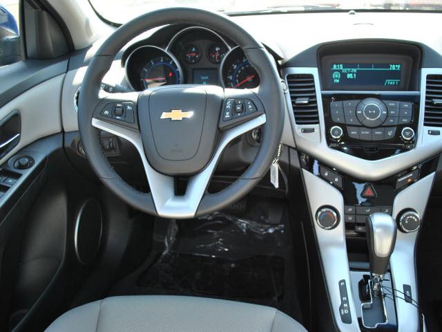 2012 Chevrolet Cruze Z71, 4X4, LS, XCAB