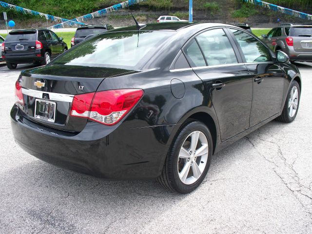 2013 Chevrolet Cruze FWD 4dr Limited