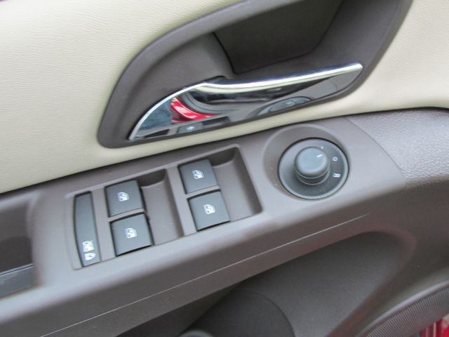 2013 Chevrolet Cruze FWD 4dr Limited