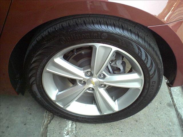 2013 Chevrolet Cruze SEL 2WD Sedan